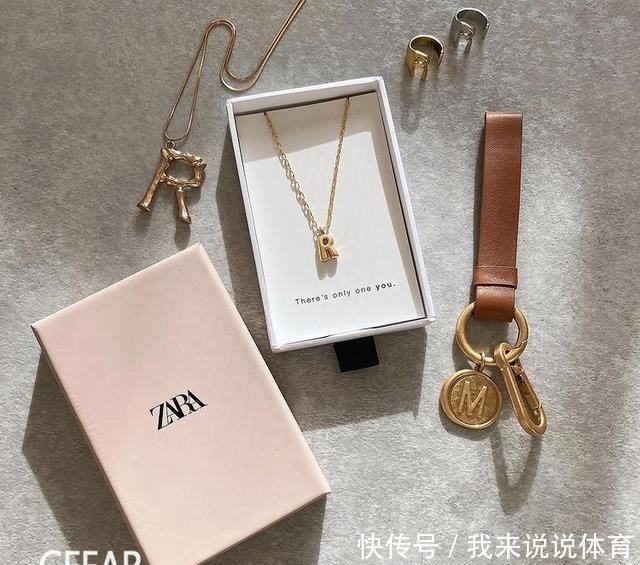 神秘嘉宾|Zara新字母项链已上架,这回还有戒指、耳环!