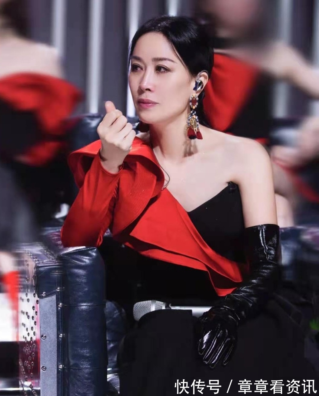 身材高挑|53岁那英挑战空中瑜伽，为决赛变小哭包张柏芝穿芭比粉秀长腿