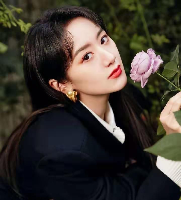 袁冰妍加盟芒果！唱跳俱佳却只能合作，这次能有单独舞台吗？