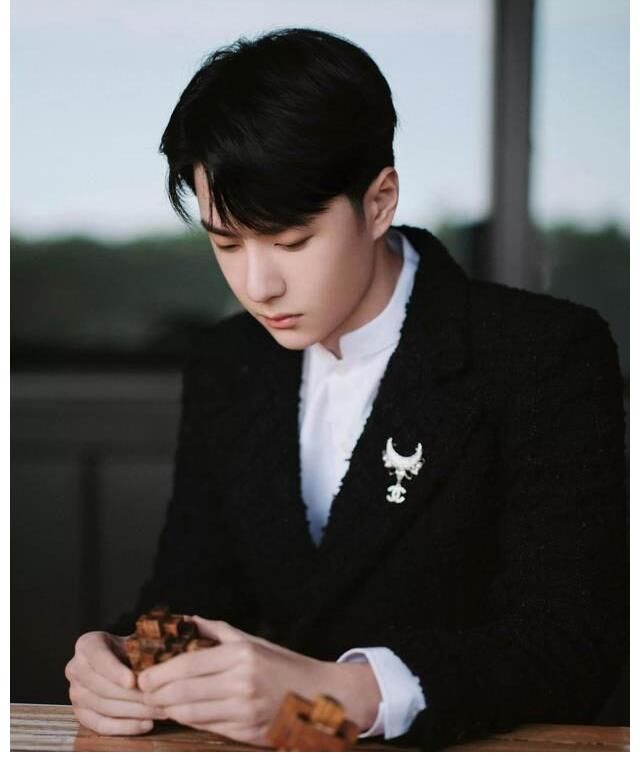 20211126《風起洛陽》發(fā)布會-王一博