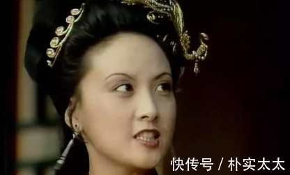 王熙凤&《红楼梦》中后台最硬的丫头,犯了错王熙凤不敢管,终究自食恶果