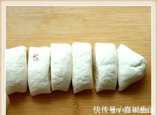 做鸡蛋饼别再搅面糊了，学学这个新做法，柔软透亮比纸薄，特筋道