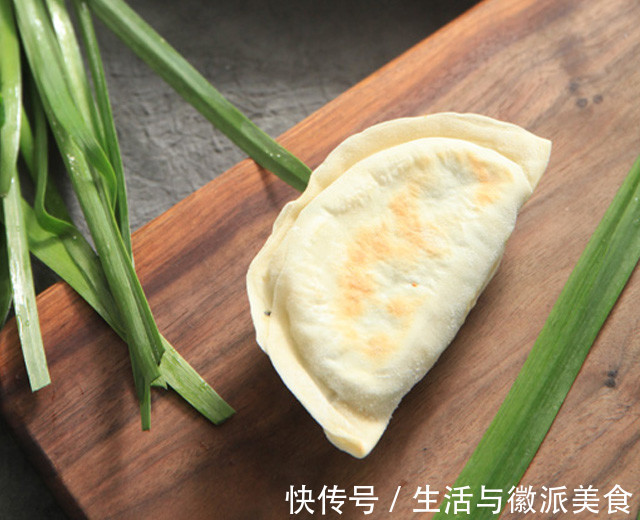 中秋|馅香皮脆,酥脆爽口的香煎韭菜盒子