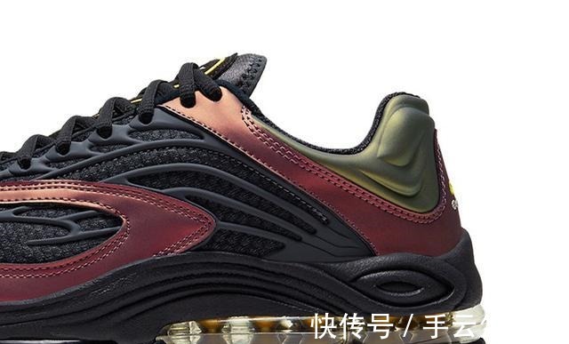 swoosh 耐克20年前「最强跑鞋」回归!现在看依然科幻!