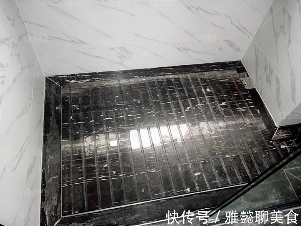 开关盒|头一次见卫生间装了“踩脚石”，后悔自己家装修早了