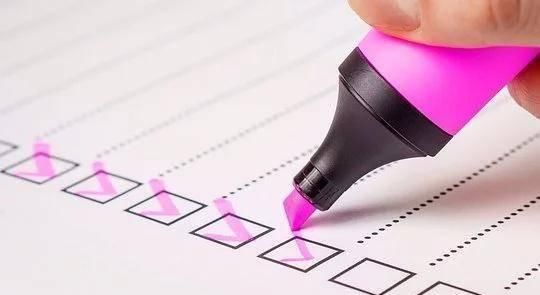 韦春兰|90厘米“袖珍”女孩拼命生娃，孩子出生后，全家却高兴不起来