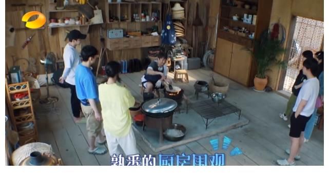 那英|录了5季《向往5》，第一个吐槽黄磊厨艺的嘉宾出现了，耿直不留情