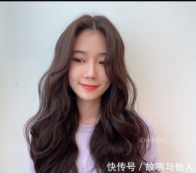 烫发 新时尚发型17款送给大家,越看越完美,蓬松时尚显高级!