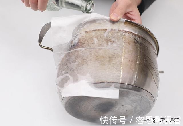 洗涤剂|不锈钢锅的黄渍难清除?只需一招,不用任何洗涤剂,轻松去除黄渍