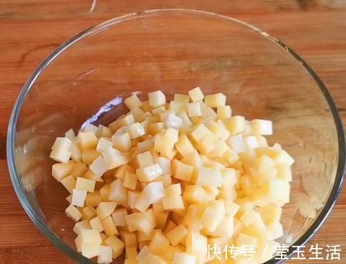 星期八|白菜萝卜靠边站，它才是“菜王”！维生素是胡萝卜2倍，西红柿4倍