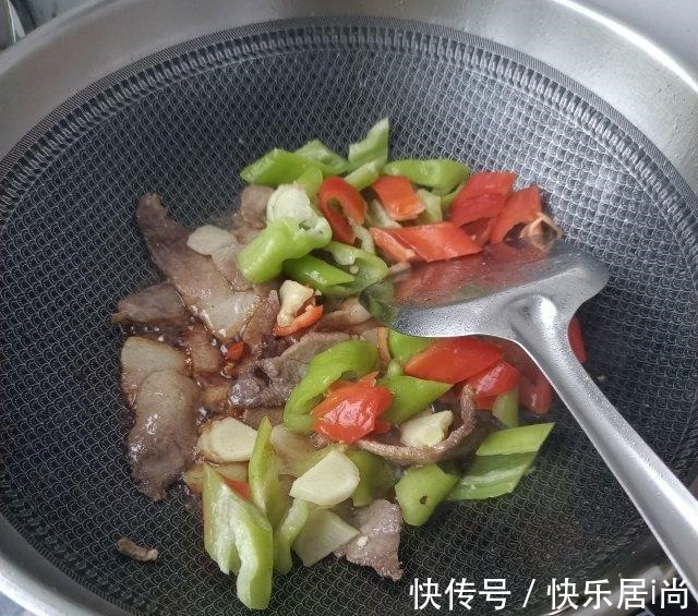 家常|尖椒炒西兰花,家常小炒,美味下饭!
