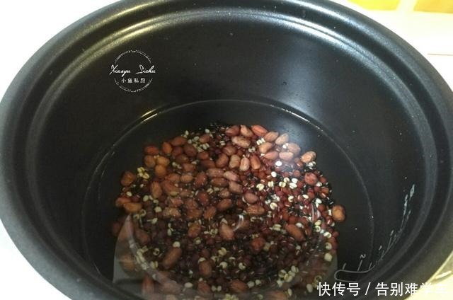 冬天,比奶茶还好喝的滋补养颜粥,每天喝一碗,手脚暖和不怕冷