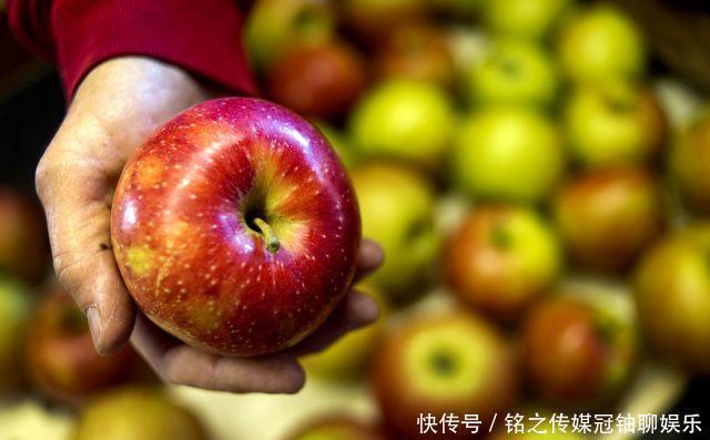 4种被列入“黑名单”的水果,尽量别去碰,最后1种吃了会“上瘾”