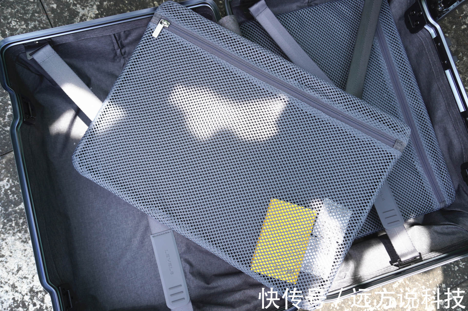 行李箱|有颜有料,够强够安全,地平线8号旅行箱开启你的诗和远方