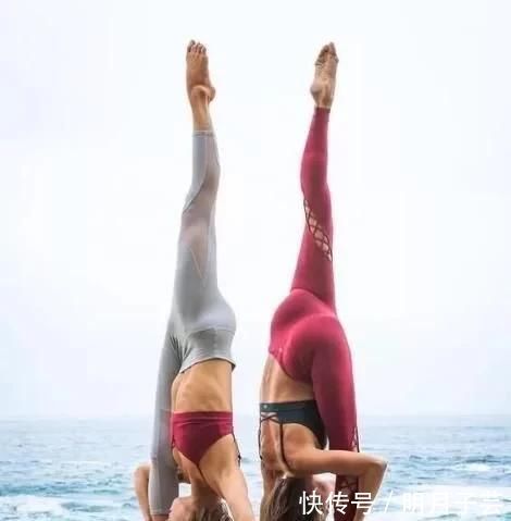 iii|瑜伽站立劈腿操练，如许循规蹈矩进来，实在不难