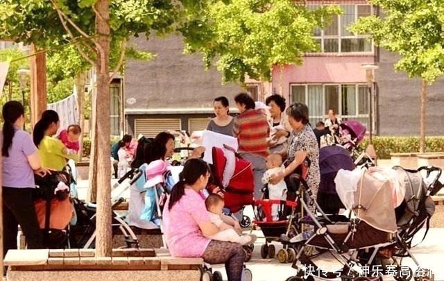 强子|婆婆拒绝带娃,直言“谁生的谁带,我没义务”夫妻俩听后被点醒