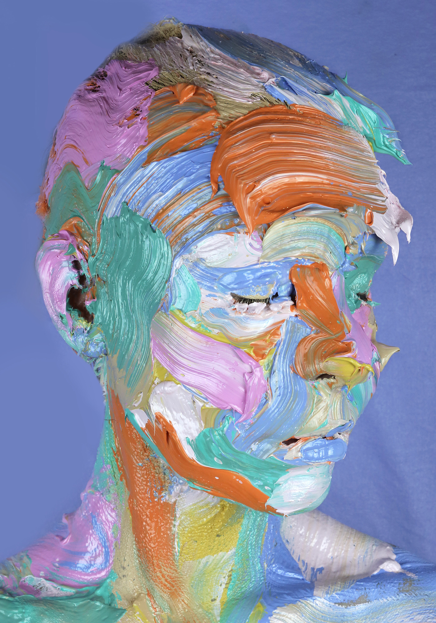 索菲·德里克@你见过在画布上画画的，可你见过在自己头上画油画的吗