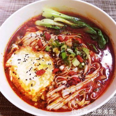 青菜|大人小孩都爱吃的#夏日开胃餐#酸汤面，学起来