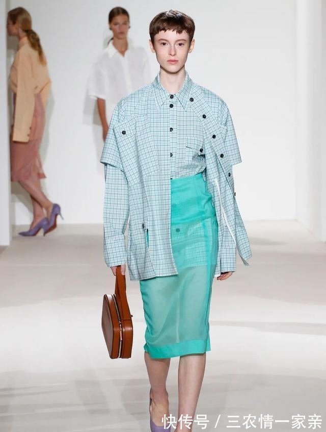 时髦 衬衫+半裙,轻轻松松的时髦!衬衫+半裙,轻轻松松的时髦!