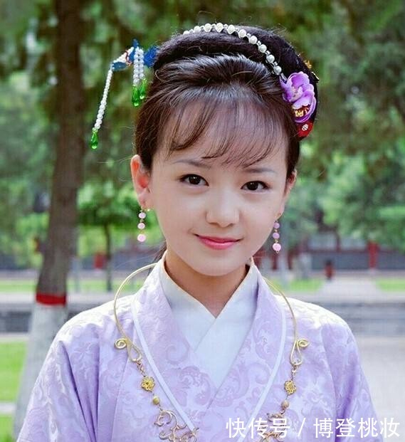 群小孩子|一群小孩把一代代的男女老少弄得一塌糊涂,曹雪芹如何做到的?