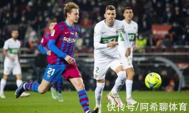诺坎普|巴萨3-2揪出混子巨星！场上混工时，场下闹离队，下场遭球迷狂嘘