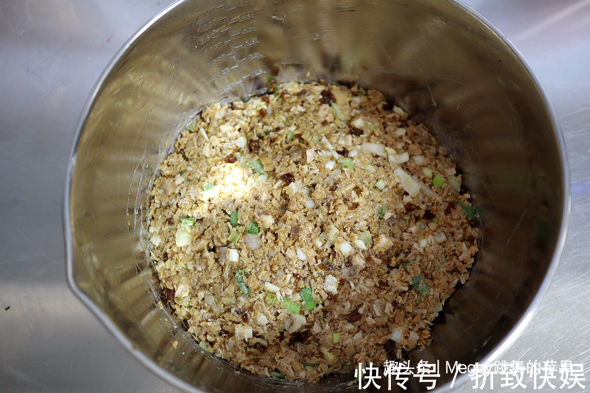 酱肉|酱肉包子太香了，蒸两锅晚餐早餐全解决，家中存货再也不愁吃