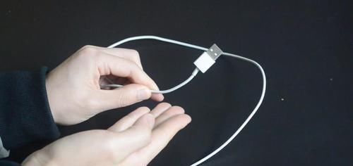 门把上涂点热熔胶, 这个用途太实用了, 要是早点知道就好了