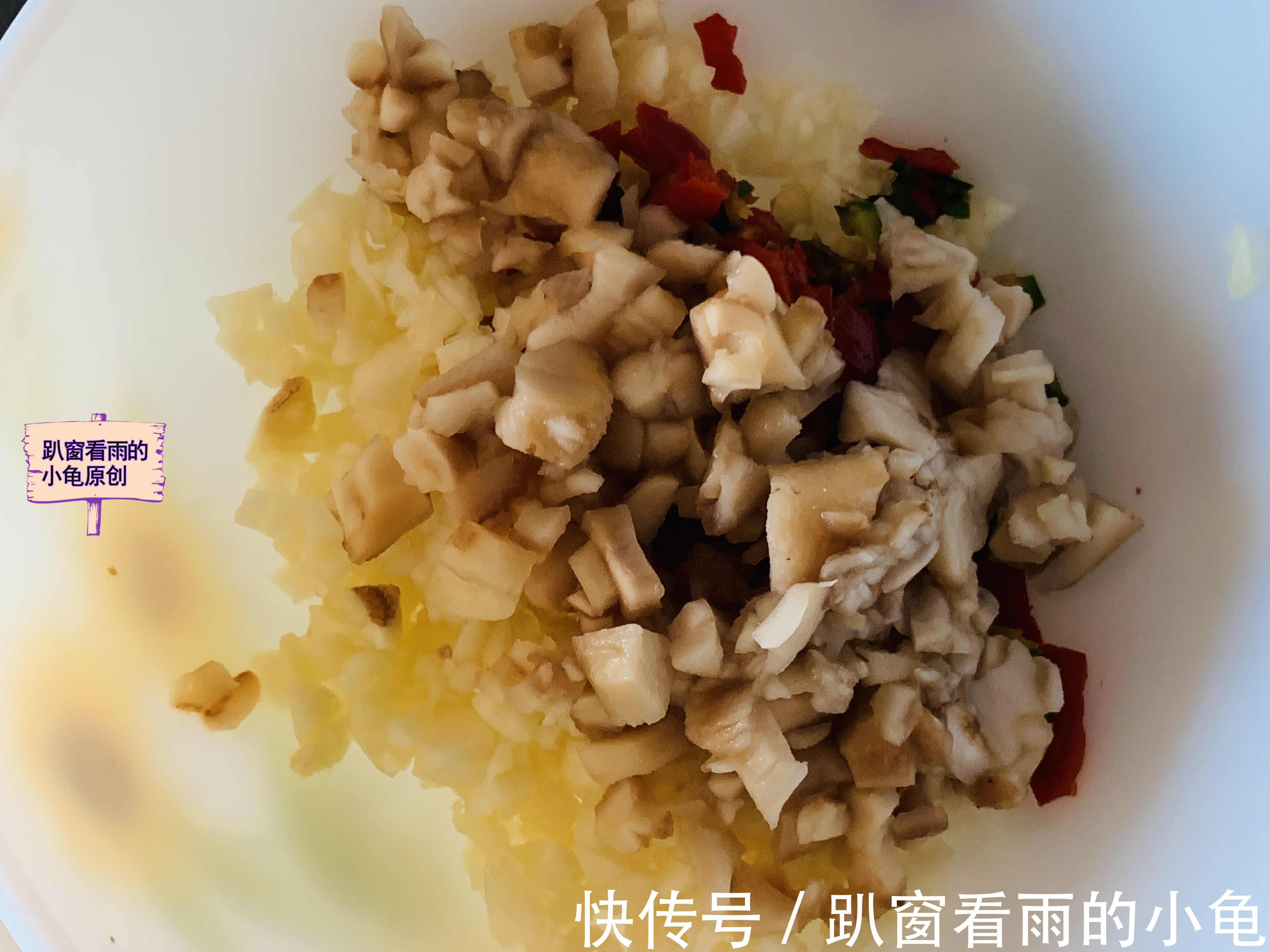 香菇蒂|香菇这样做，软嫩鲜香又解馋，上桌就光盘，大人孩子直呼吃不够