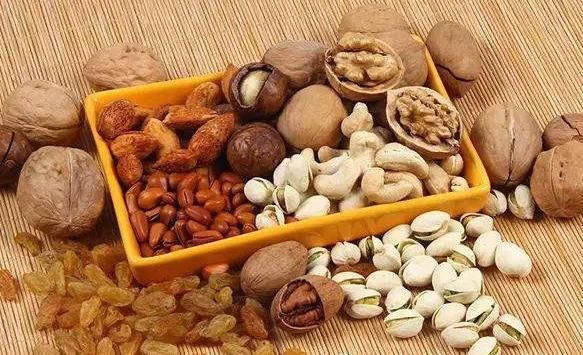 补充雌激素|女性不想老的快？3种食物经常吃，补充雌激素，年轻不显老！