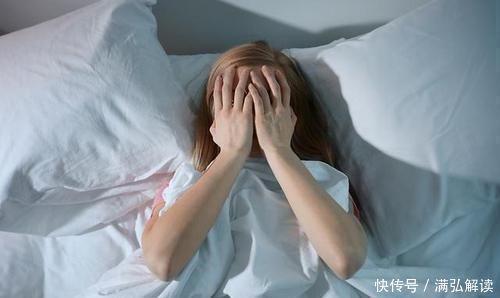 桑葚|失眠最爱这3种人,多吃1物,常饮1水,失眠、焦虑、抑郁都滚开