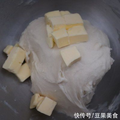 美味不用等，紫薯小花面包五分钟就能上桌的美食