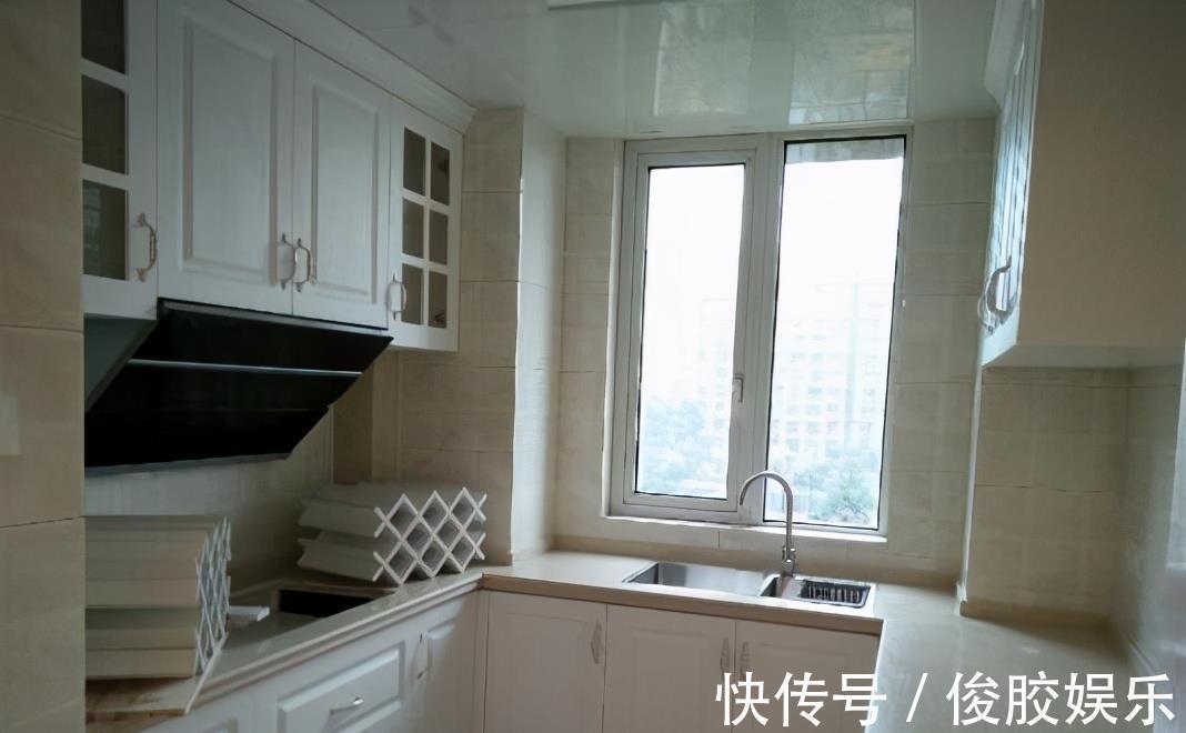 背景墙|硬装终于完工,砸了9万,朋友都夸地砖和背景墙上档次,晒晒全屋