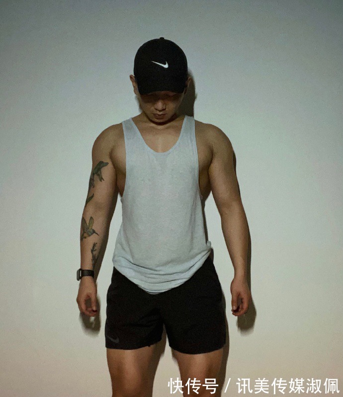 机车|挥汗如雨是常态，有颜有料的机车型男，当地帅哥排行榜第一名！