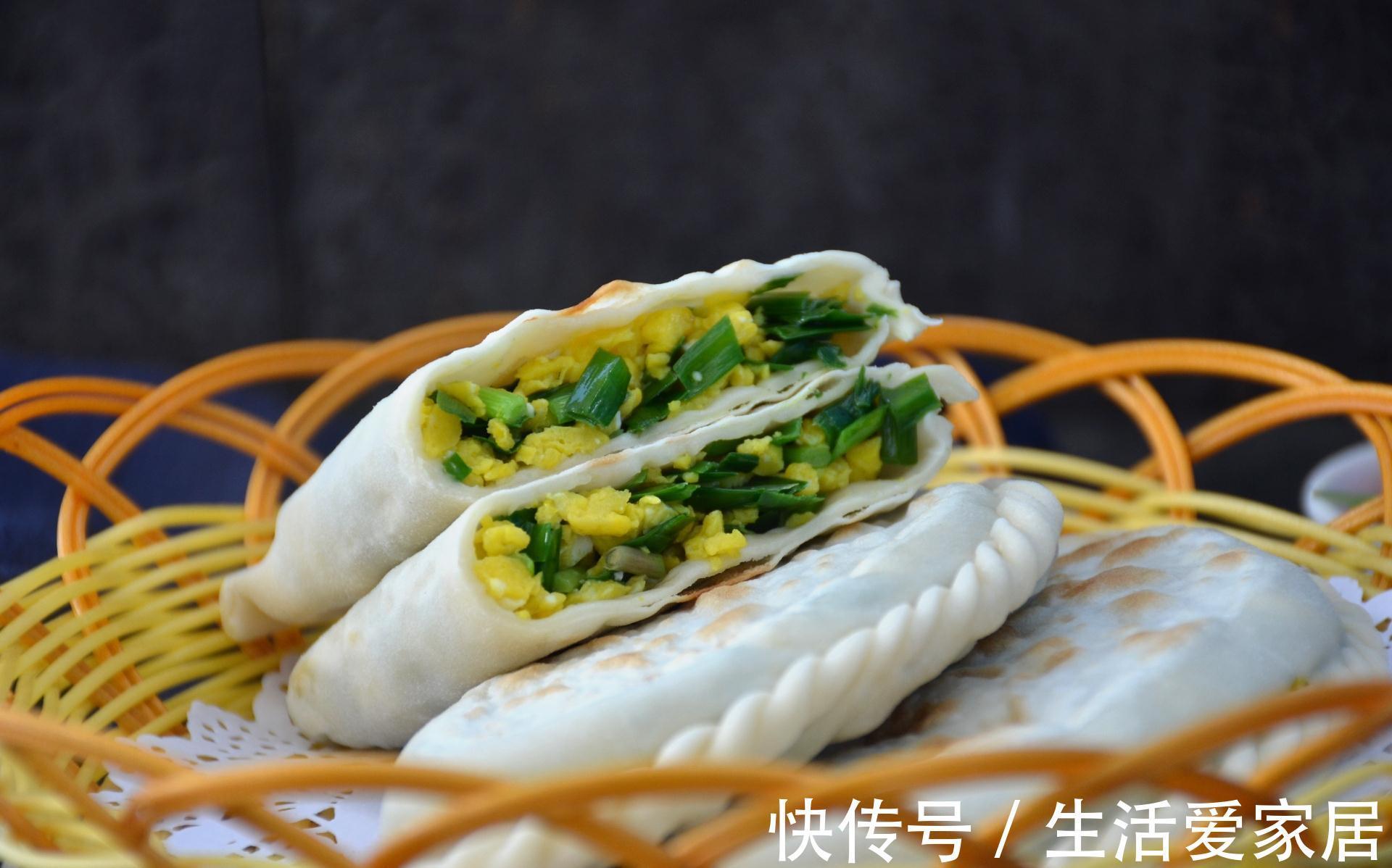 无油版的烙韭菜盒子，无油更健康，外酥里鲜，大人孩子都说好吃