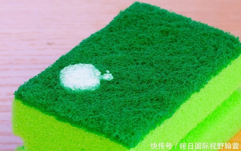 家里的卫生难清理,有没有高效清洁剂呢?自己做一瓶吧