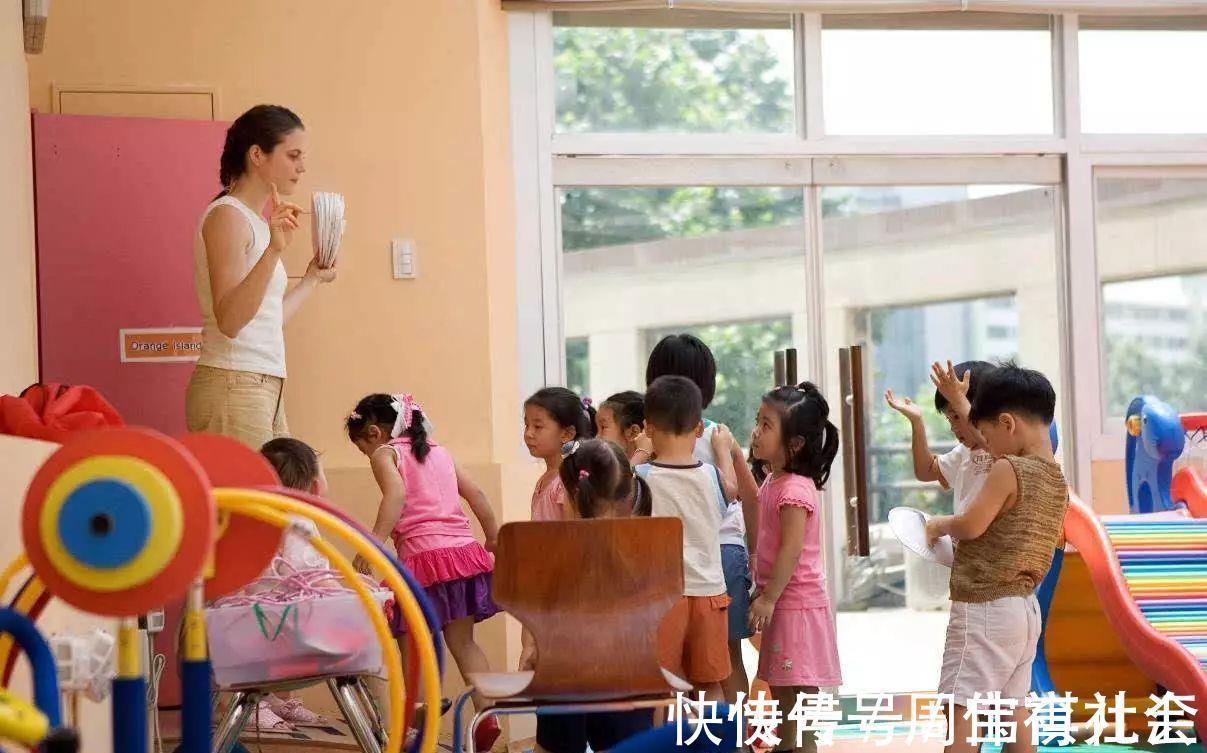 性别|幼儿园大多推行“无性别厕所”,三个理由很充分,却难以说服父母