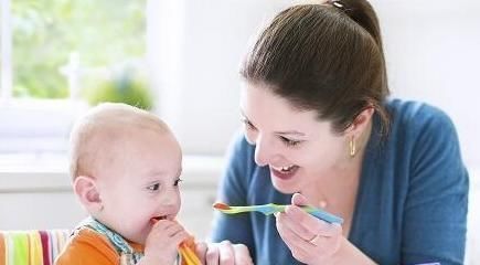 身边人|孩子经常被父母“喂饭”,潜藏隐患真不少,第一个伤害的就是脾胃