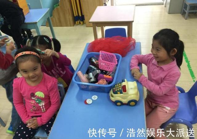 老大|妈妈出门买菜,让7岁儿子照顾满月妹妹,回家却看到妹妹躺在地上