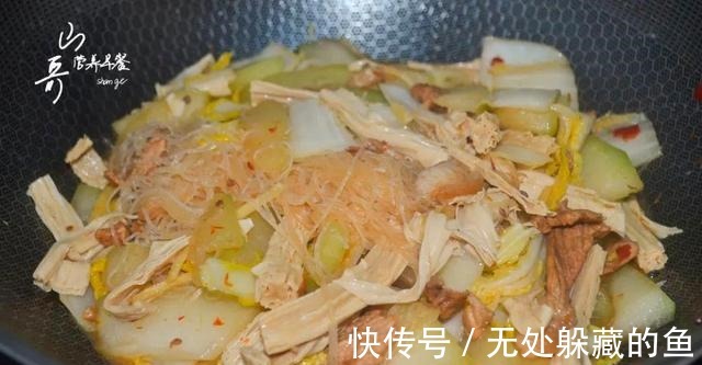 家常|河南大烩菜的家常做法，有菜有肉，做一大锅都不够吃，食材特简单！