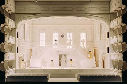 海绵宝宝|百丽推出超萌海绵宝宝联名，帕尔玛之水展览带你领略意式精致｜“五五”美好事物