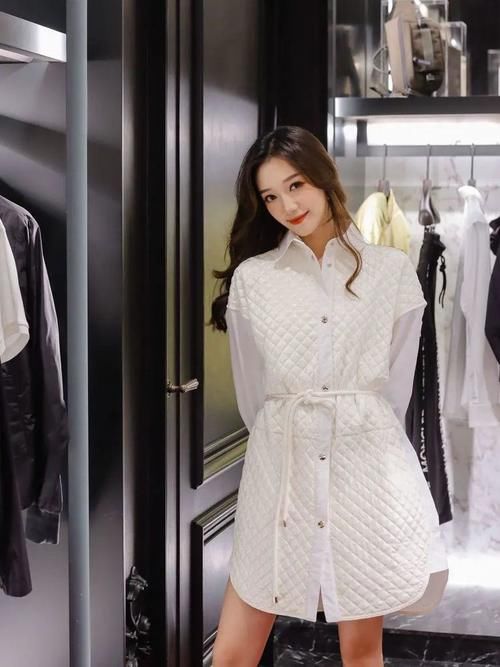 做“平平无奇”的时装，究竟有多难？