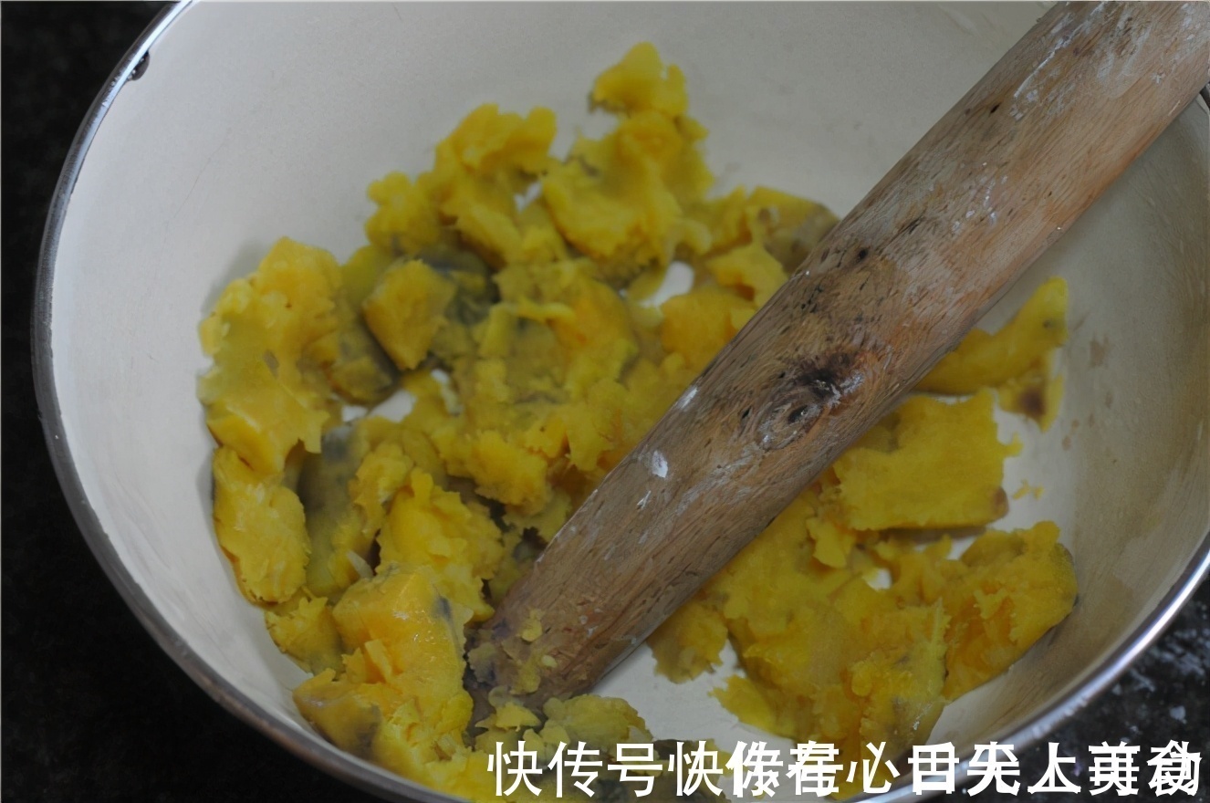 不论男女，早上空腹吃点它，营养美味，不比喝牛奶差，对身体好