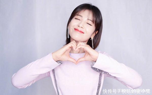 女人|40岁以上的女人换发型就选这5款,不仅好看还减龄!