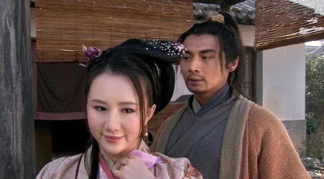 小编|他有知府哥哥当后台,一手好牌被他打的稀碎,宋江也不愿用他