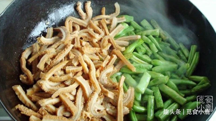 夏天适合吃应季蔬菜，下饭又营养，两碗米饭不够吃