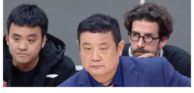 广州龙狮|失望！高诗岩未被驱逐却主动离场，陶汉林关键时刻又被徐长锁弃用