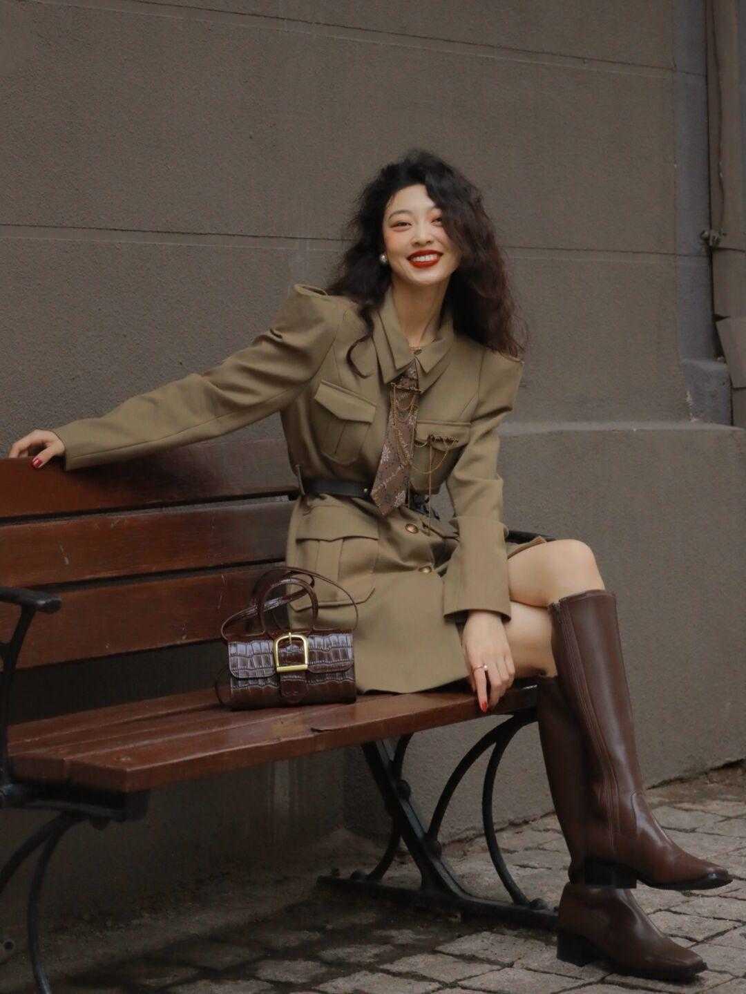 山本耀司|别再说高筒靴不好穿了!选款记住这几点就够,真的时髦又洋气