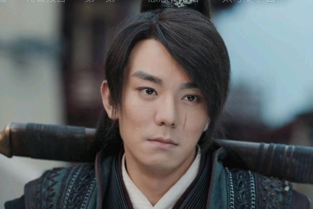 《赘婿》:郭麒麟逃跑被陈凡抓包,表情“娇羞”?奇怪的CP增加了