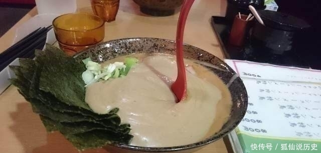 邀请|男友邀请我去吃拉面,神秘汤底诱人无数,但第一眼就把我给恶心了