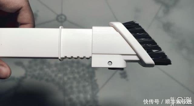 大宇V1三合一无线吸尘除螨仪开箱简测